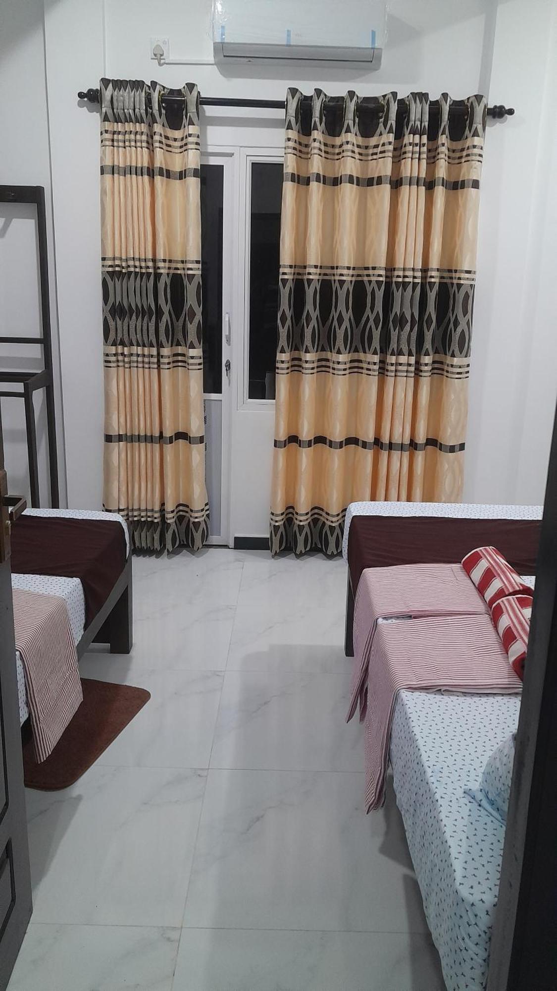 Theepan'S Home نيلافيلي المظهر الخارجي الصورة