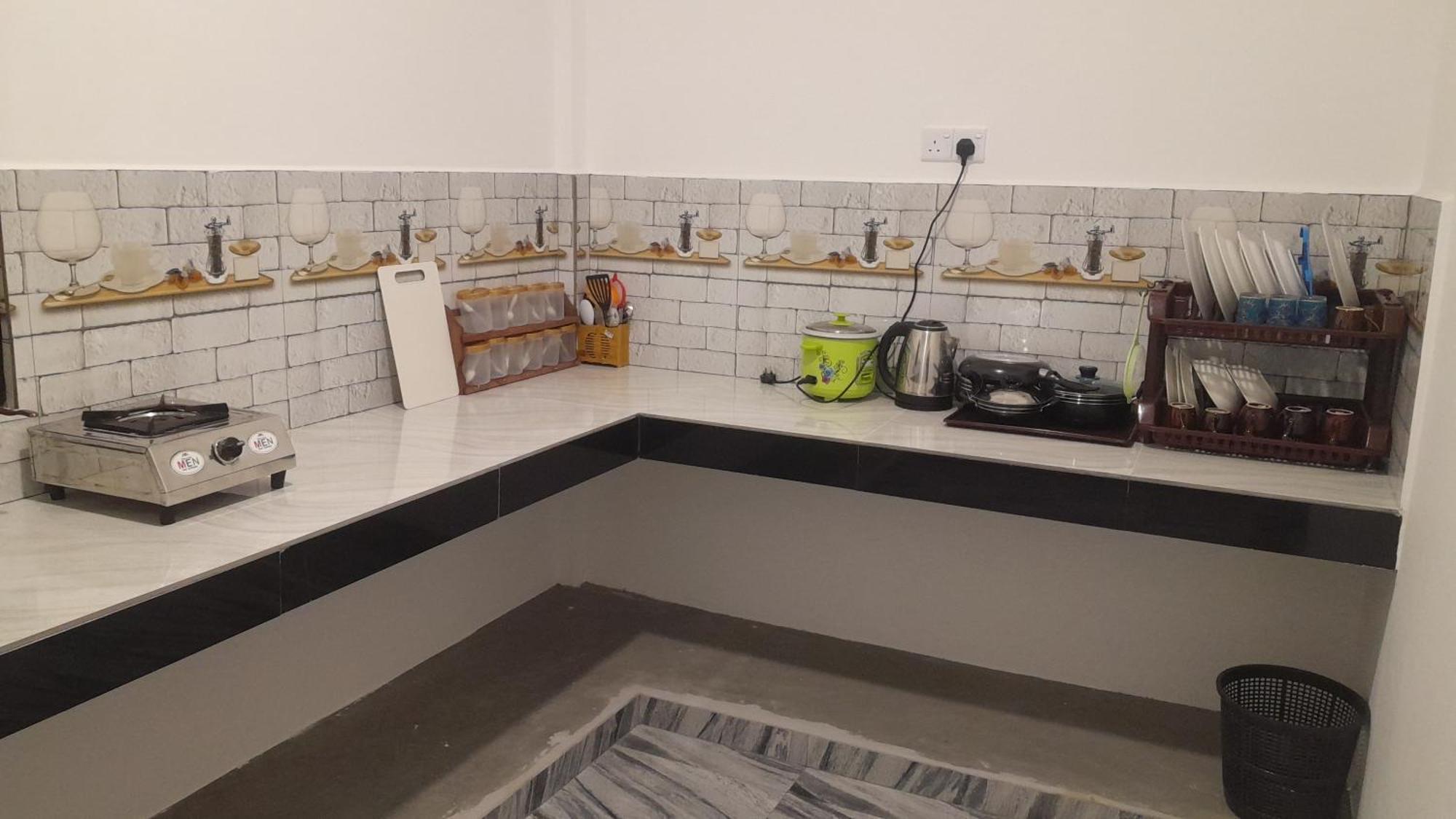 Theepan'S Home نيلافيلي المظهر الخارجي الصورة