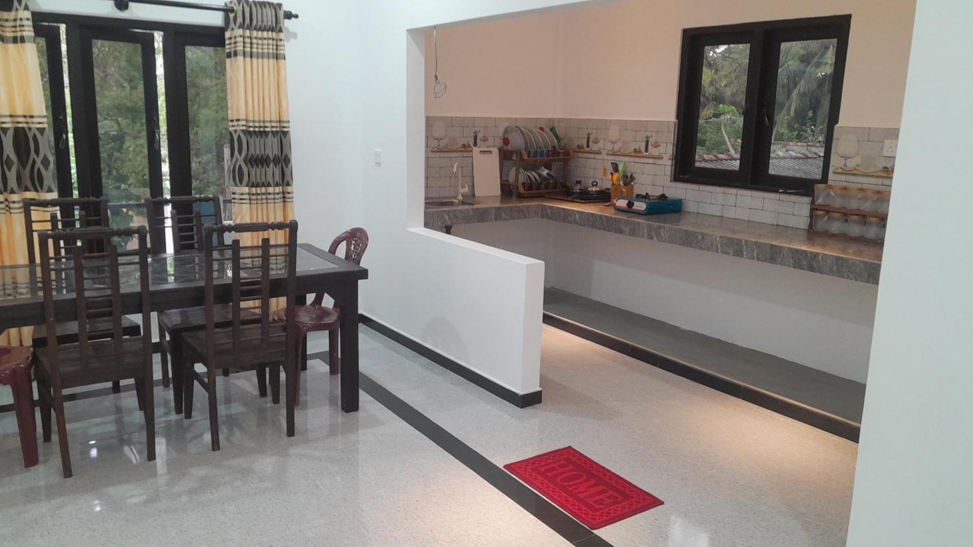 Theepan'S Home نيلافيلي المظهر الخارجي الصورة