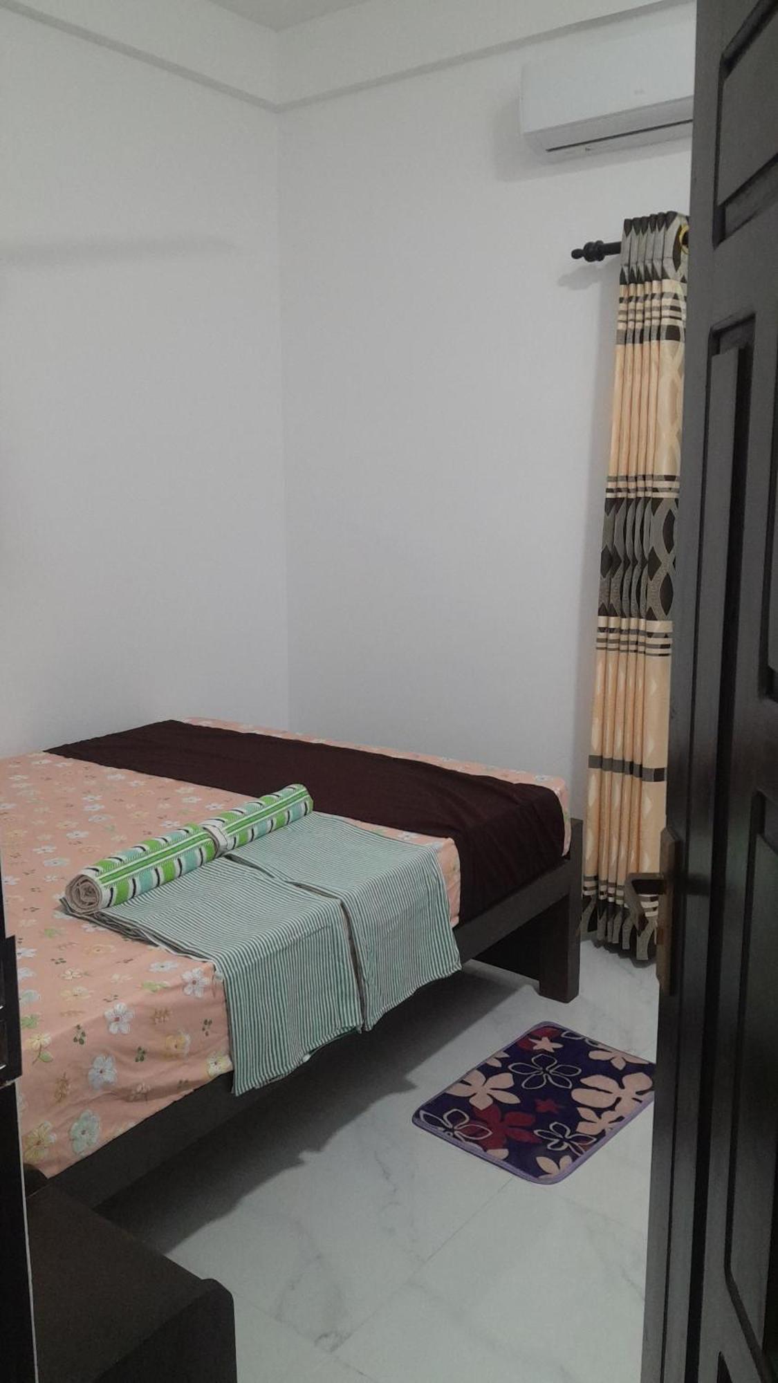 Theepan'S Home نيلافيلي المظهر الخارجي الصورة